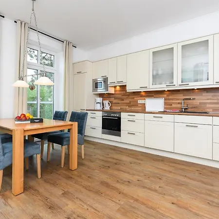 Hof Zwischen Den Deichen Apartment Schillig