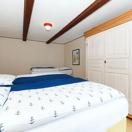 Hof Zwischen Den Deichen Apartment *