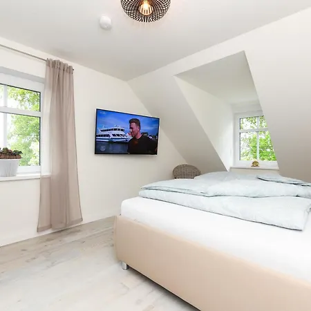 Hof Zwischen Den Deichen Apartment *
