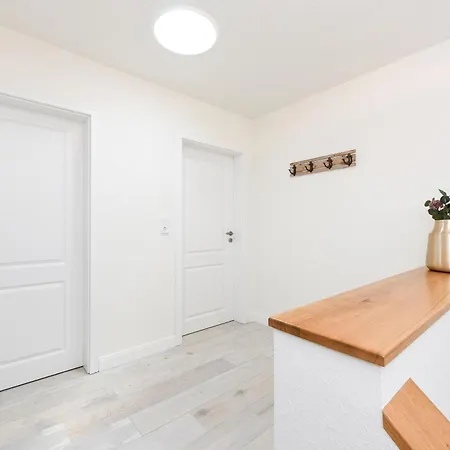 Hof Zwischen Den Deichen Apartment *