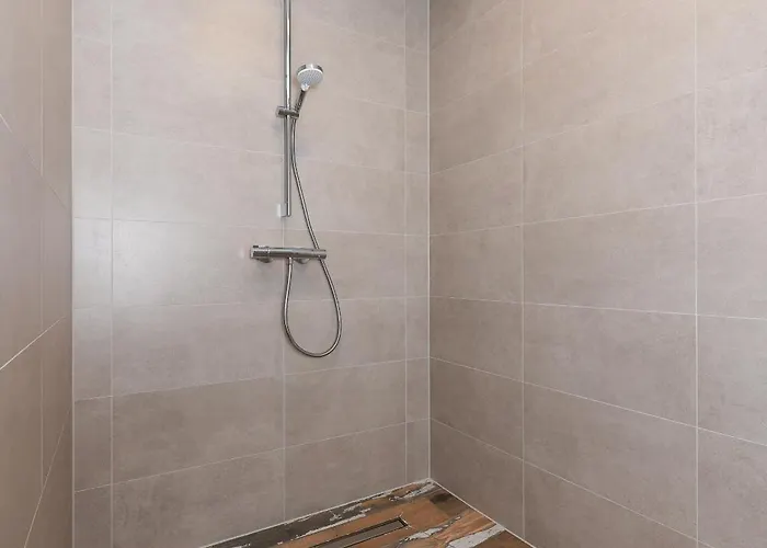 Hof Zwischen Den Deichen * シリヒ